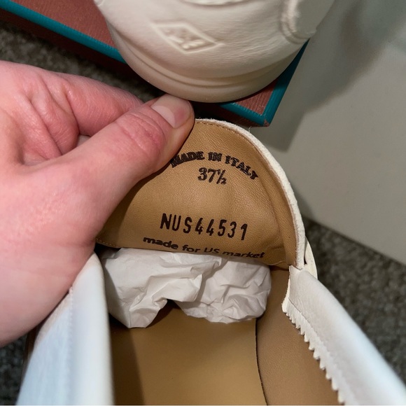 ❌SOLD❌ LORO PIANA WHITE GOLD LEATHER SUMMER CHARM LOAFER - Picture 11 of 16